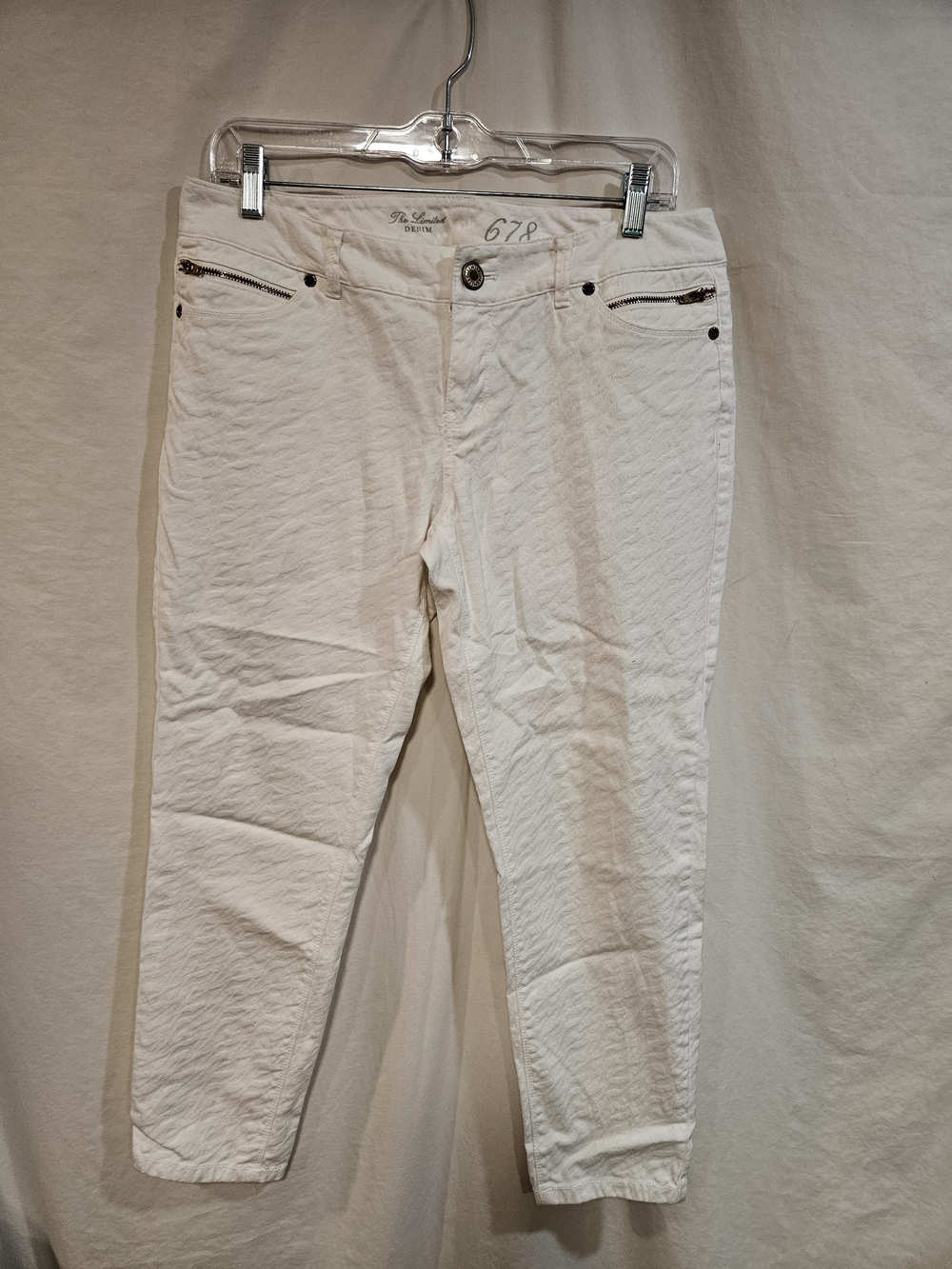 🐻❄️ The Limited White Cropped Ankle Jeans